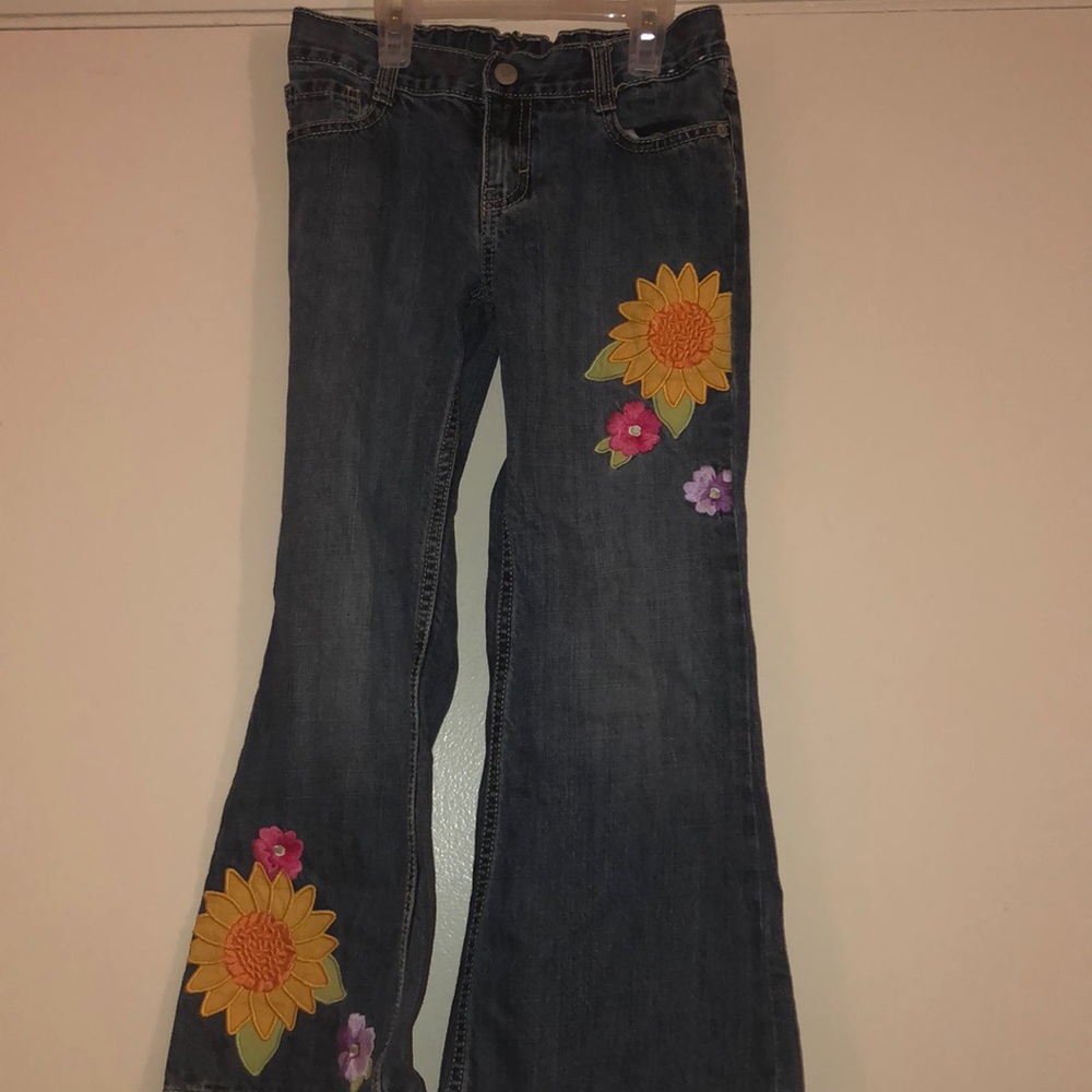 girl’s boot cut flower jeans